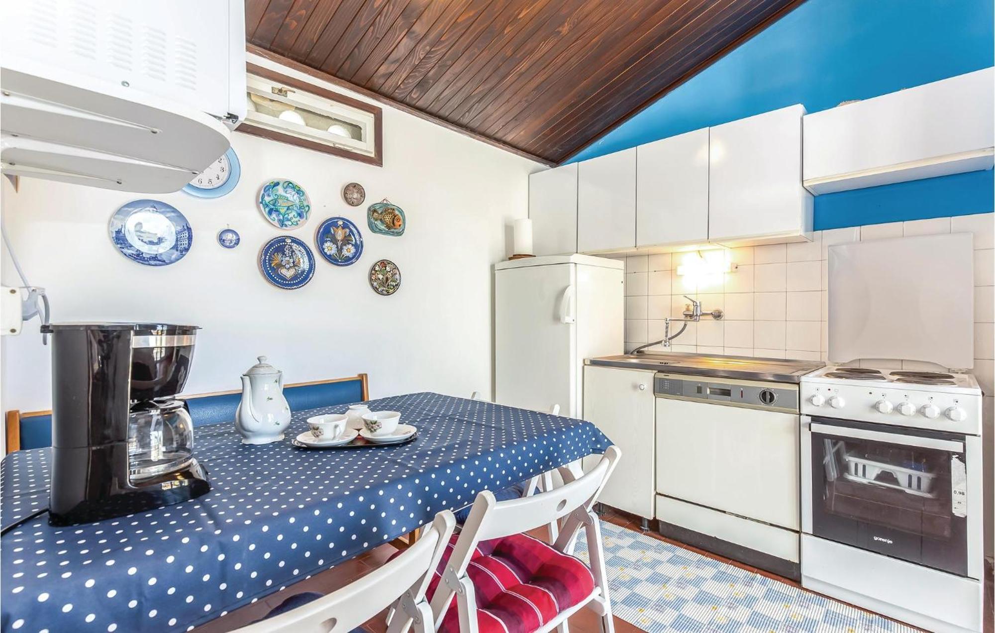 2 Bedroom Beautiful Home In Кралєвиця Екстер'єр фото