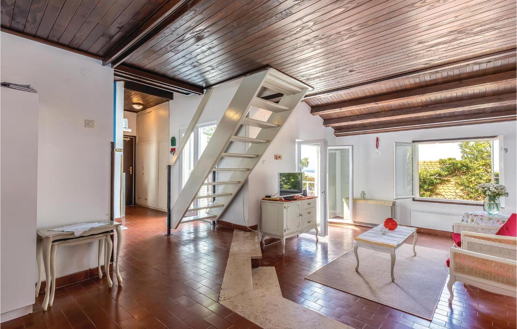 2 Bedroom Beautiful Home In Кралєвиця Екстер'єр фото